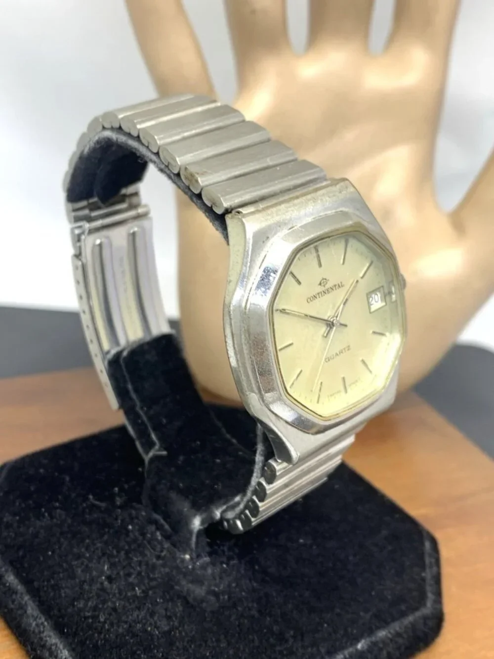 Continental Men's Watch Swiss Quartz Vintage Silver Dial Date Stainless Steel